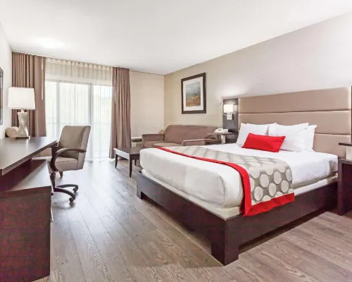 Ramada by Wyndham Ottawa on the Rideau Hotels in Ottawa