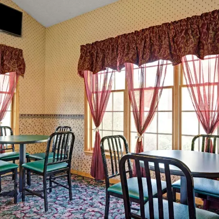 Travelodge by Wyndham Red Wing