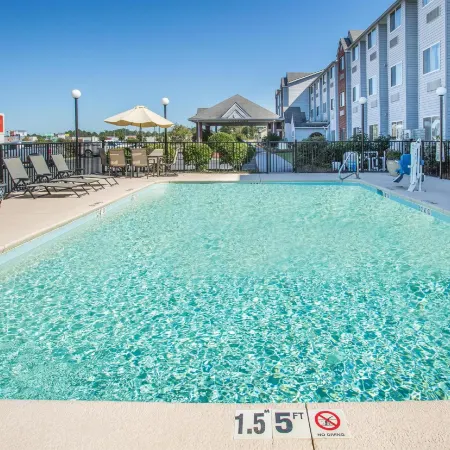 Microtel Inn & Suites by Wyndham Tifton