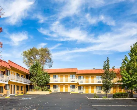 Rodeway Inn at Nevada State Capitol