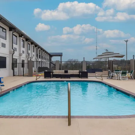 Studio 6 Suites Brenham, TX Отели в г. Бренхем
