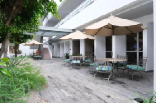 Hotel Horizon & Convention Center Hotéis em 