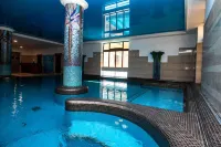 Hotel Golden Palace - Pools