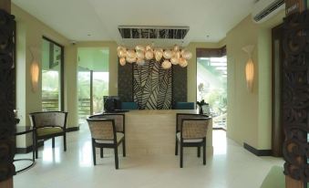 Acuatico Beach Resort