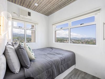 Galena by J&J |1BR near Oakridge, w/ Wi-Fi & Pool