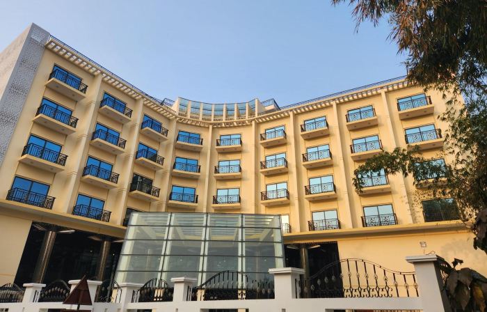 Paragon Hotel & Resort