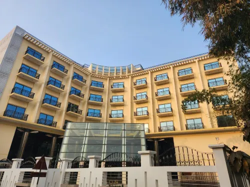 Paragon Hotel & Resort - Gym