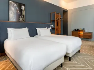 Sapphire House Antwerp, Autograph Collection