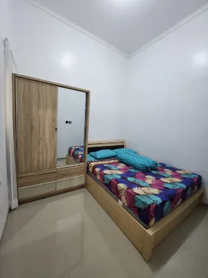 Villa Jingga Joyogrand Malang