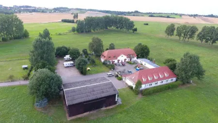 Hotel Landhaus Nassau Отели рядом со станцией Meißen