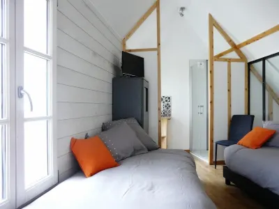 Loire Escale Hotels in der Nähe von Theatre Quartier Libre