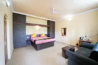 Kingmaker's Plantation with River Stream Hotel a Ibnivalvadi Rural