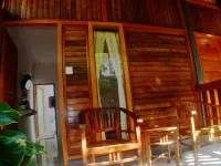 The Rahayu Cottage Hotel in zona Porto di Sampalan