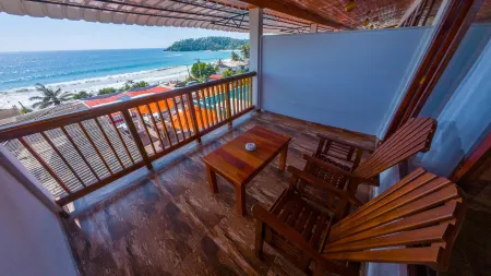 One World Mirissa Отели рядом со станцией Mirissa Railway Station