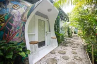 Igloo Beach Lodge