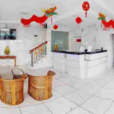 鬥湖切克因飯店 Others