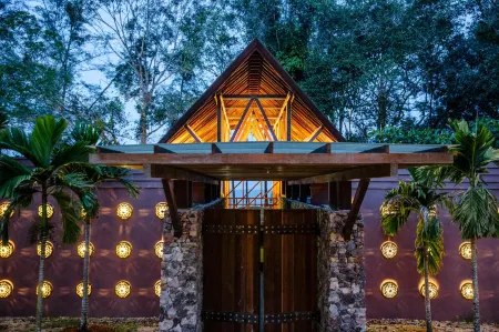 The Kasturi Отели в г. Чератинг