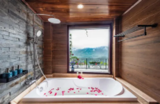 Cat Cat Galerie d'Art