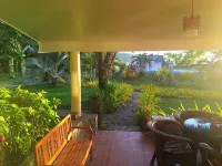 Puesta del Sol Beach Bungalows and Restobar