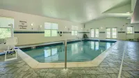 Comfort Inn & Suites - Uima-altaat