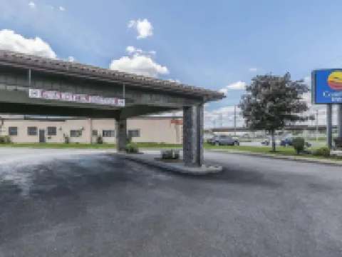 Spark by Hilton Oshawa Hotels in Oshawa