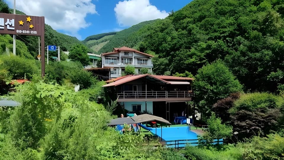 Hwacheon Myeongjiryeong Valley Pension