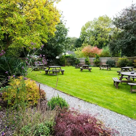 Harewood End Inn