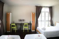 Dorm of Happiness by Tharaburi Resort - 3-Star