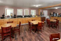 Baymont by Wyndham Manistee Hotels in Filer Charter Township