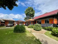Revolution Hostel Pai Hotels near The Land Split