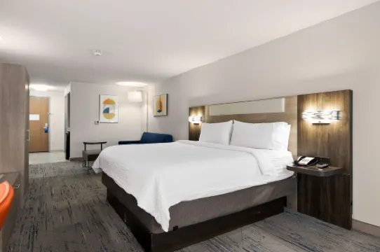 Holiday Inn Express & Suites Jourdanton-Pleasanton by IHG
