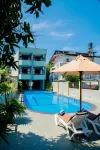 Lavendish Beach Resort - piscina