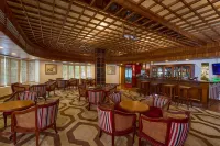 Casino Hotel - Cgh Earth, Cochin - bar