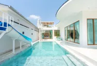 White Villa Jomtien Beach - Villas