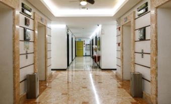 Regency Grand Suites