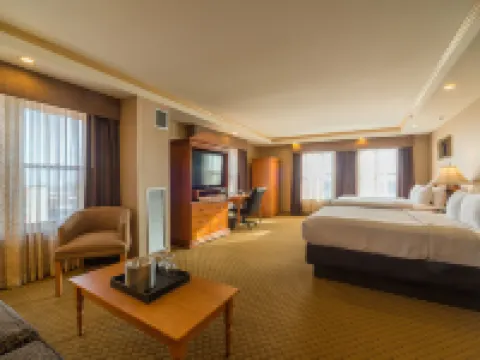 โรงแรมแอมบาสซาเดอร์ มิลวอกี - เทรดมาร์คคอลเลกชัน บาย วินด์แฮม โรงแรมในมิลวอกี