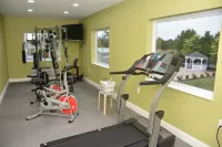Ramada by Wyndham Vineland Millville Area - Gym