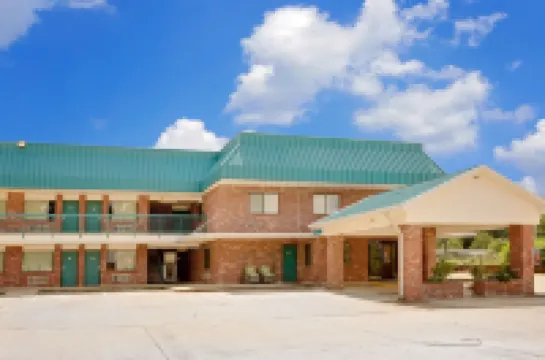 Super 8 by Wyndham Kosciusko Hotels in 