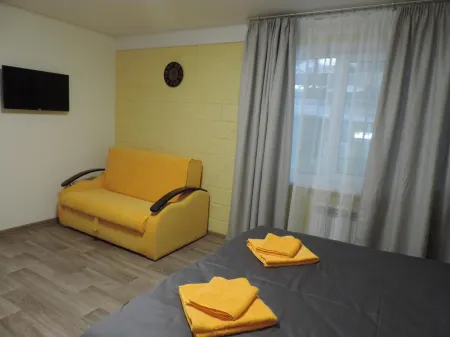 Наша Арена Отели рядом с достопримечательностью «Памятник Алексию II»