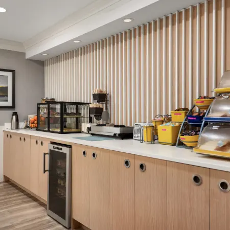 Days Inn by Wyndham Kelowna
