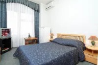 Yug Hotel