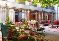 Le Clos Violette d'Aglaé Hotels in Velleron