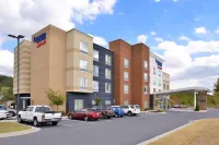 Fairfield Inn & Suites Calhoun - Parkering