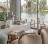 Locke at East Side Gallery 베를린 호텔