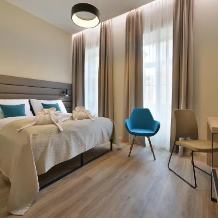 EA Hotel New Town