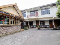 Hotel Wismancala Kaliurang Hotéis próximos à(ao) Mount Merapi Museum