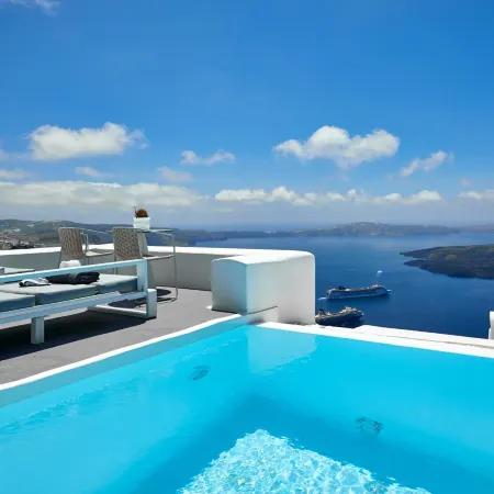 Dreams Luxury Suites