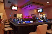 拉芙琳河流小屋 - 酒吧