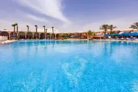 Pyramids Park Resort Cairo - Beach