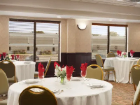 Wingate by Wyndham Chesapeake Hotels in Chesapeake